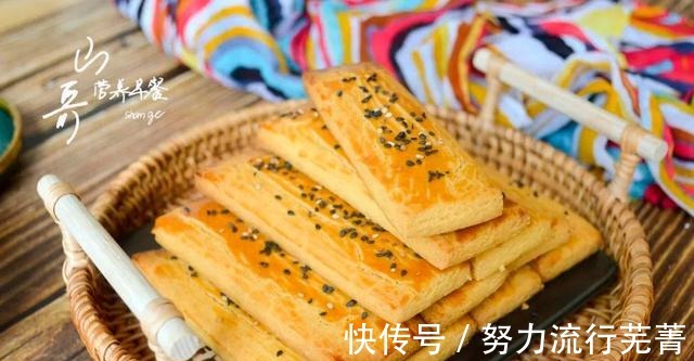 早餐|吃了半辈子面食，第一次见这个做法，不用一滴水，早餐不吃包子了！