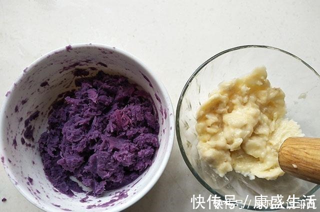 混沌皮别包猪肉了,包点水果粗粮做点心,酥脆香甜,咬一口满嘴香