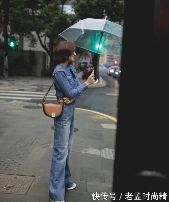 衬衫|初夏要穿得清爽有气质,学学清甜色彩的搭配