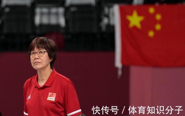 美国春晚|恭喜61岁郎平,美国春晚发来重大贺电,不愧是中国女排第一人