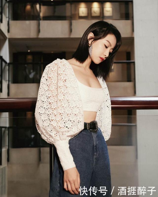 别再穿T恤了,今夏超流行的“短袖”长这样,时髦显瘦还遮肉