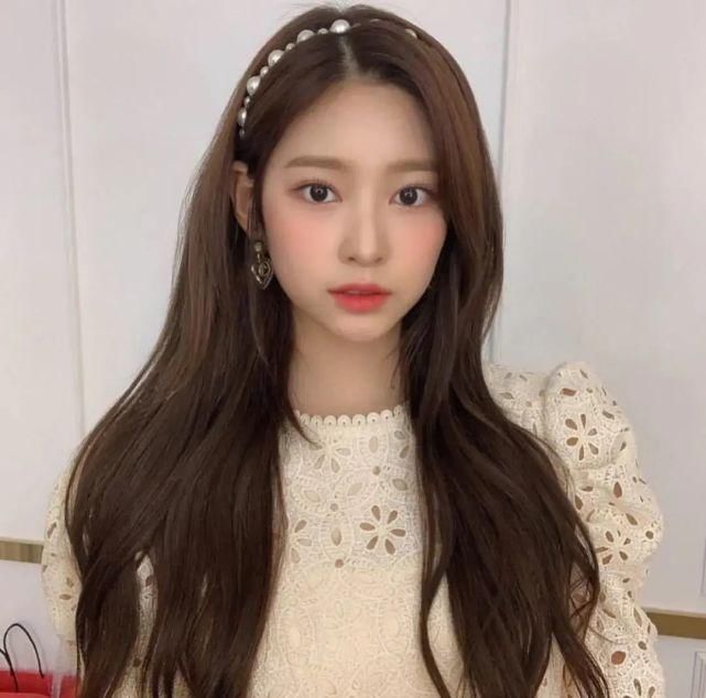 秒变巴掌脸！原来“瘦脸”不仅要靠发型，还要选对发色和刘海！