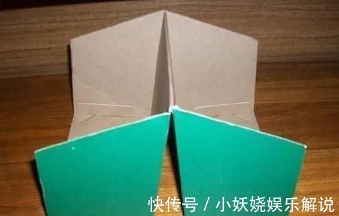 三角形 鞋子挤脚?老司机教你2招,学会后鞋子怎么穿都舒服!