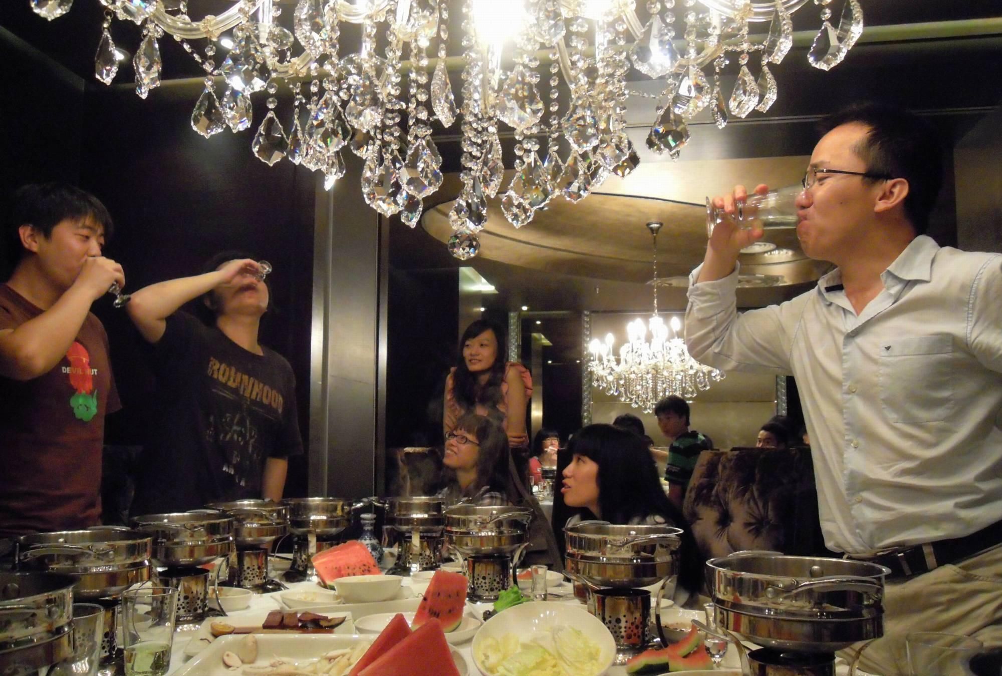 老人|老人告诉我们四十不多欲,五十不多情,但接下来的5个字更重要