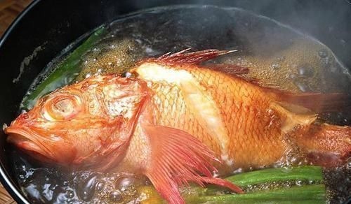 鱼鳞|这5种鱼别再买给孩子吃了,不仅没营养还影响健康,你选对了吗?