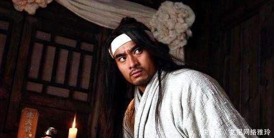 到底|武松到底是一个什么样的人?一个人,两把刀,兄弟情,真出家