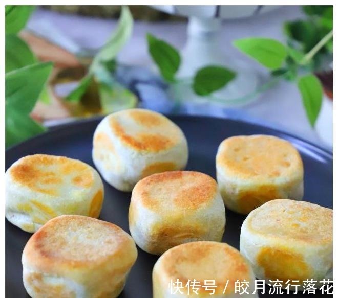 平底锅|不用烤箱，一口平底锅就能做的网红小吃，松软细腻，做法超简单！