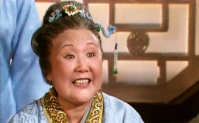 金玉良缘#贾宝玉进宫觐见元春, 做的一件事, 改变了元春支持金玉良缘的想法!