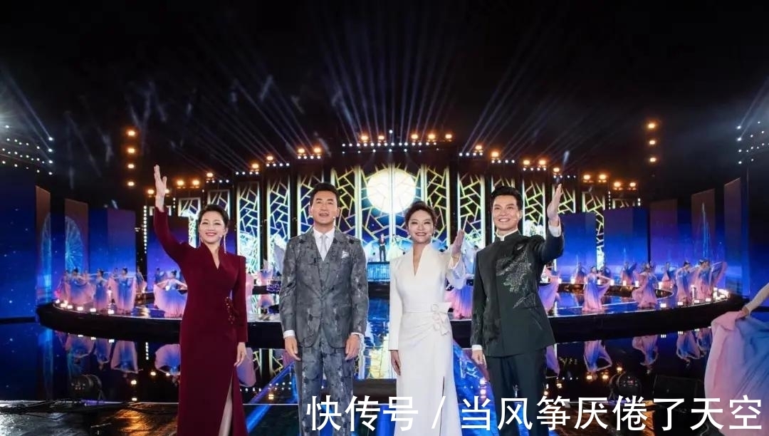 主持人|央视秋晚30年主持人两极分化,鲁健孟盛楠成标配,新生代却没机会