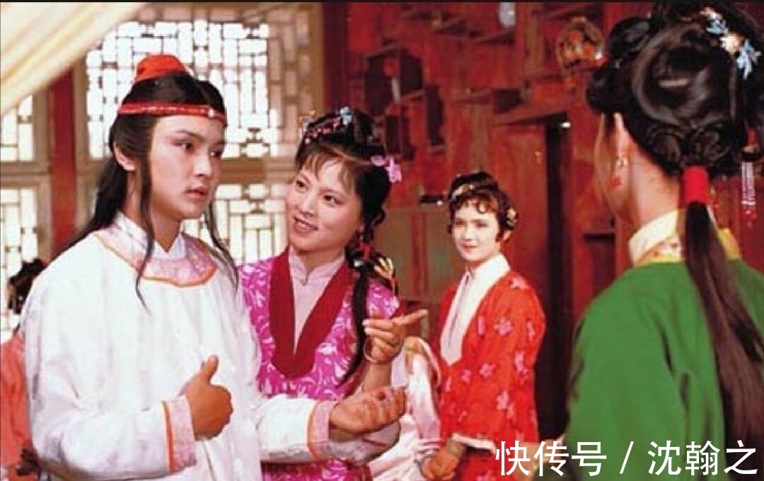 贾母@王夫人瞒着贾母,暗地里改变袭人编制,贾母为何噤若寒蝉不敢管?