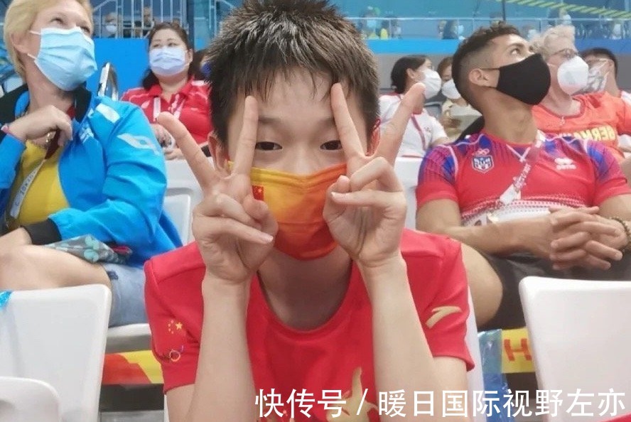 全红婵分身乏术!三家春晚都有她,粉丝能从二十九号看到大年初一