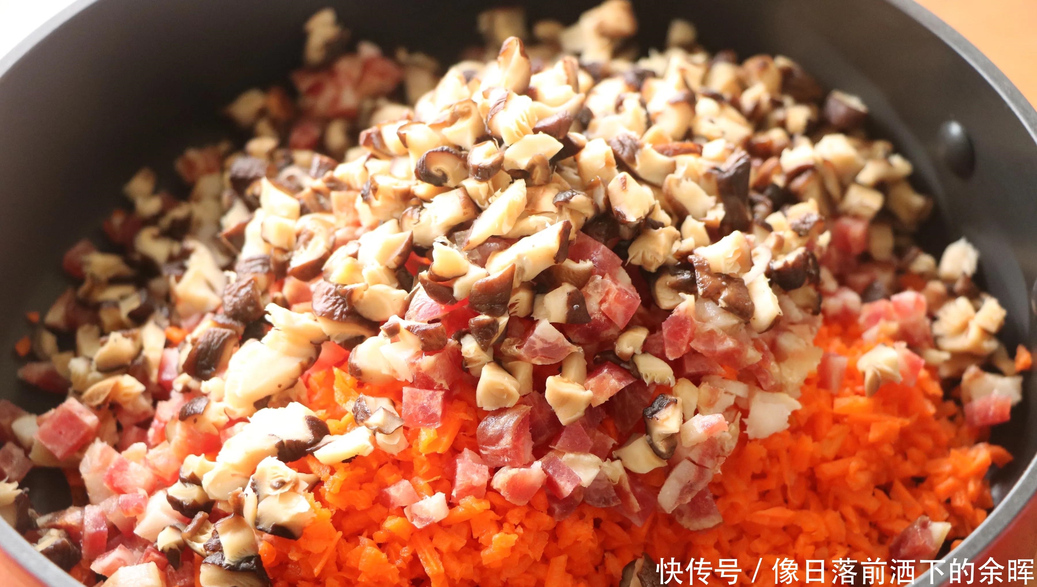 比包子馒头还好吃，外皮有嚼劲，馅料满满，一次吃3个都不过瘾！