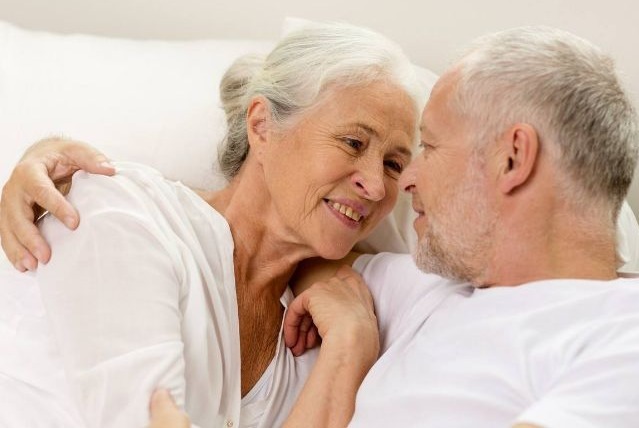 专家|70岁老太太想要“夫妻生活”,专家多给老伴补补,不是不行