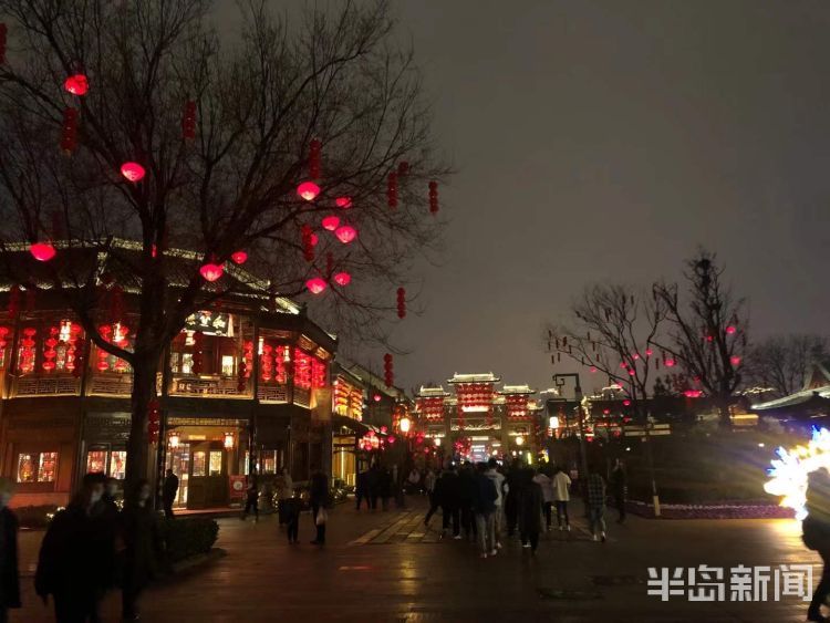 即墨古城年味浓郁，游人如织