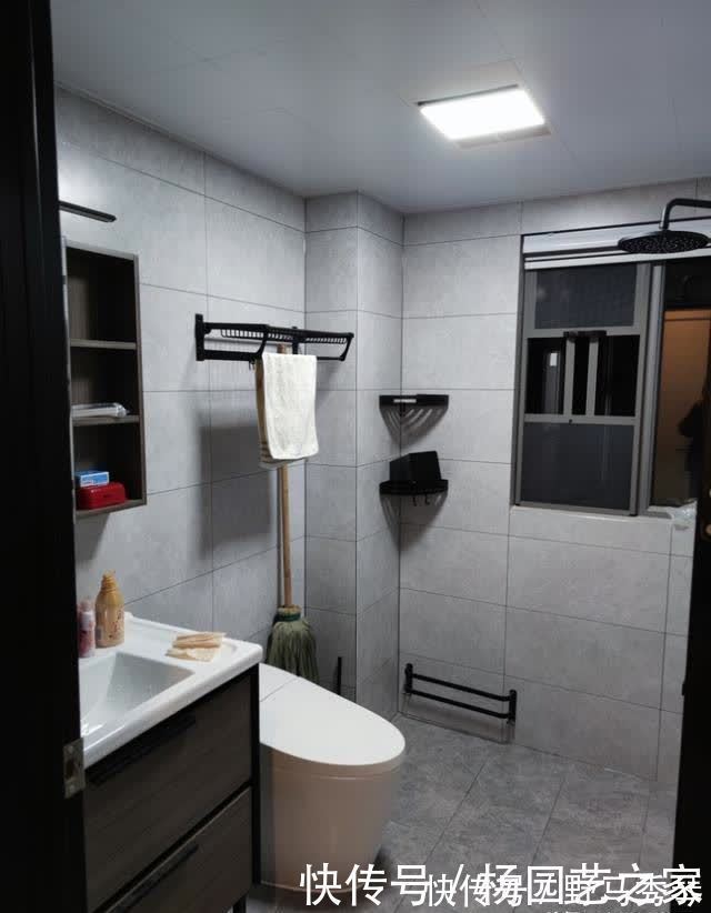 屋主|新房“自装”不请设计师,不做电视墙很喜欢,入户鞋柜非常实用