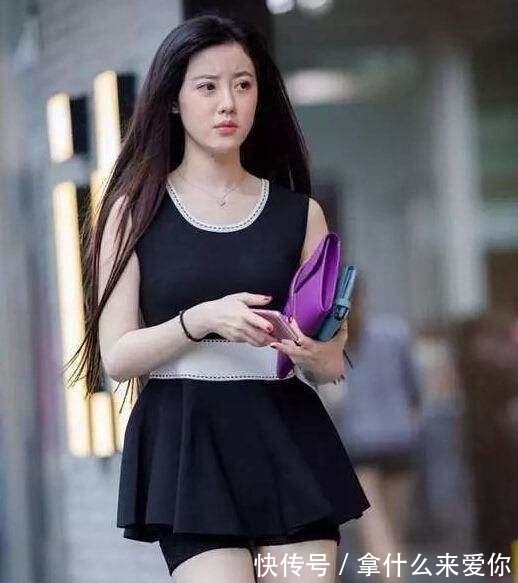 |笑话段子:真是头蠢驴,男左女右嘛