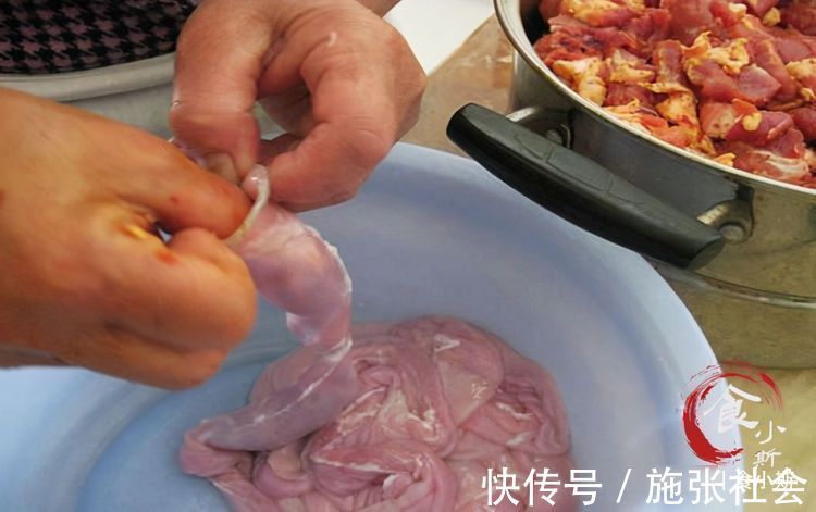 香肠|灌香肠，肉和盐的比例多少合适？30年老方法送给你，腊味十足