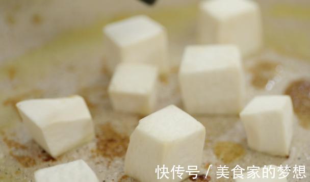 杏鲍菇牛肉粒|牛排在家这样做，比西餐厅的还好吃一百倍！