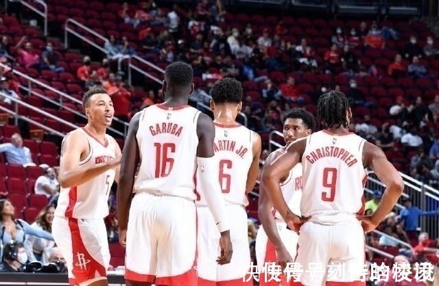 布鲁克斯|火箭明确核心轮转!赛拉斯锁定12人大名单,两小将跟休城说再见吧