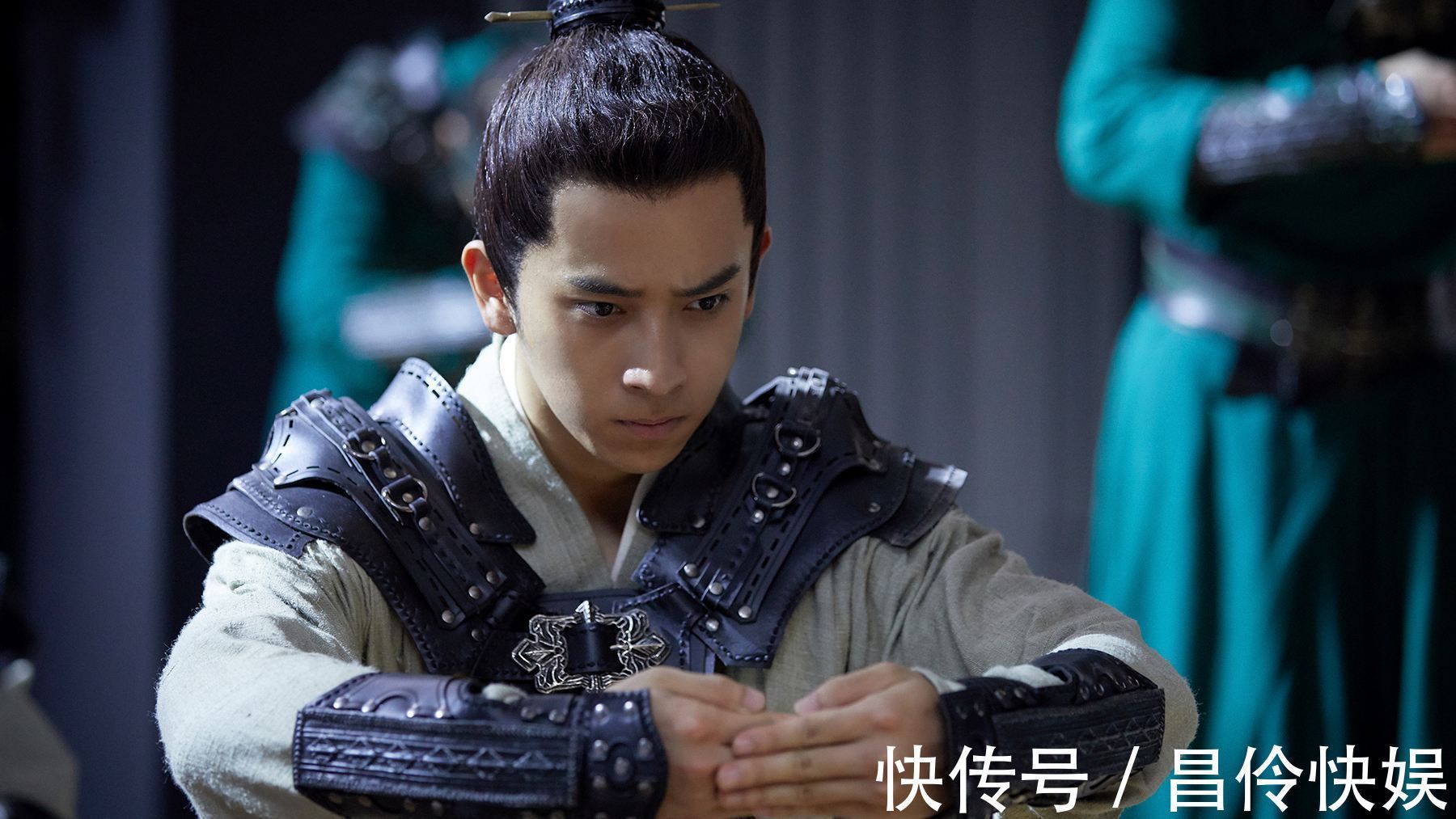 押韵$七言绝句《村居》里,为什么只有天、烟、鸢这三个押韵