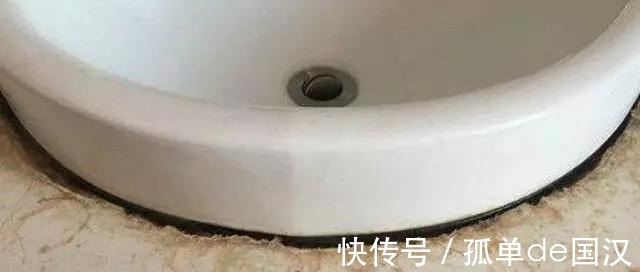 玻璃胶|怎样保持台面整洁水槽降低5公分，收纳清洁一应俱全，很聪明