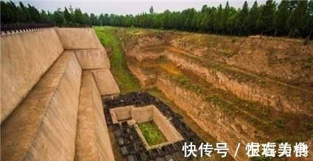 尸骨!古怪农田千年来无法耕种,老汉随手一挖,却发现我国最残忍的古墓