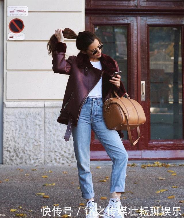 开春别再穿阔腿裤了！现在流行用这条裤子配外套，时髦显瘦上档次