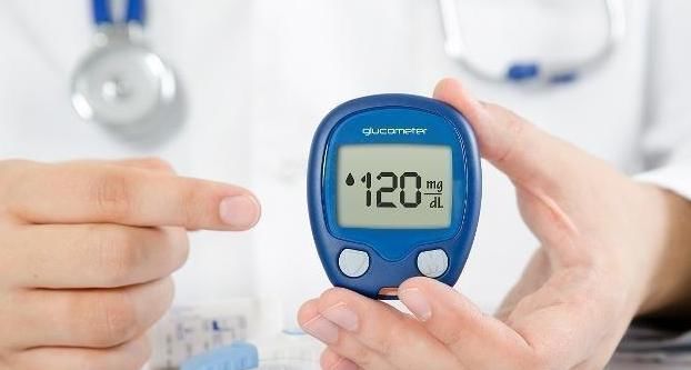 泡沫|血糖是否高，看尿就知道了如果尿中有三种情况，可能糖尿病来了