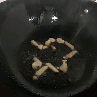 招牌|#一勺葱伴侣，成就招牌美味#回味无穷的青椒肥肠