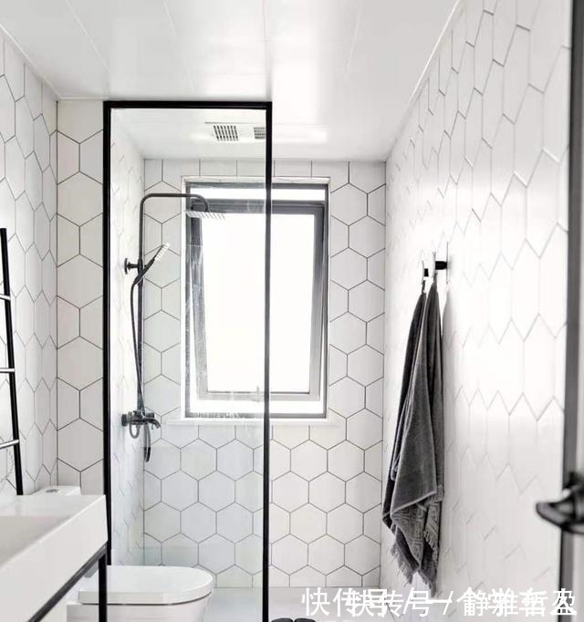 卫生间|卫生间隔断,除了玻璃和浴帘,还可以装这种,安全美观又不占地方!