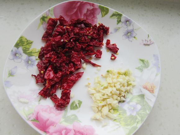 菠菜面|睡眠不好，眼睛干涩！经常吃这道菜，让你一觉到天亮