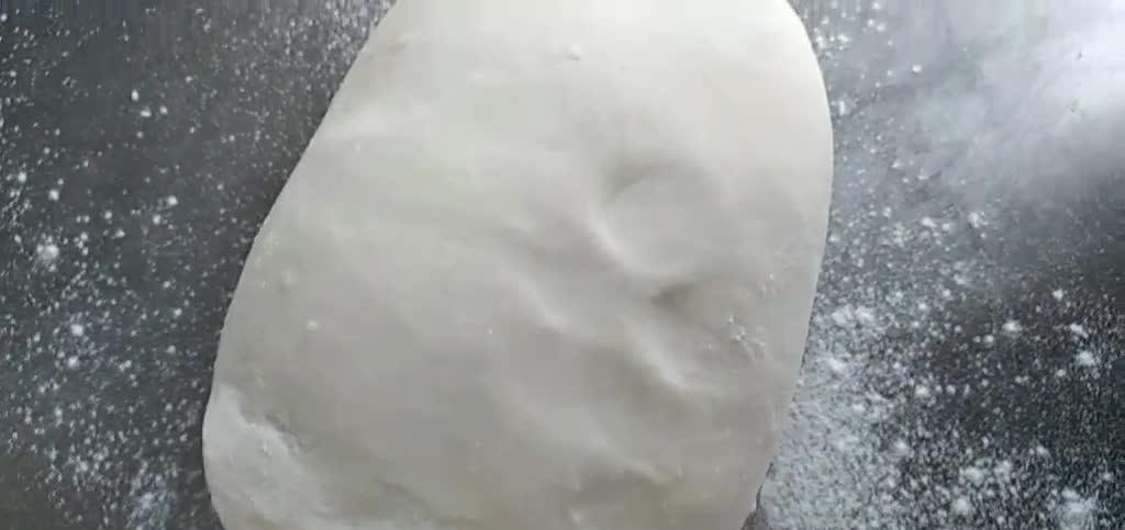 五香发面饼的做法,外酥里香暄软蓬松,传统配方小时候的味道