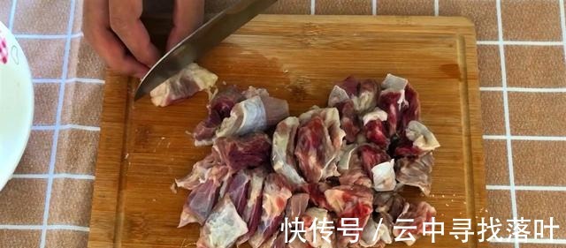 牛腩|土豆炖牛腩！