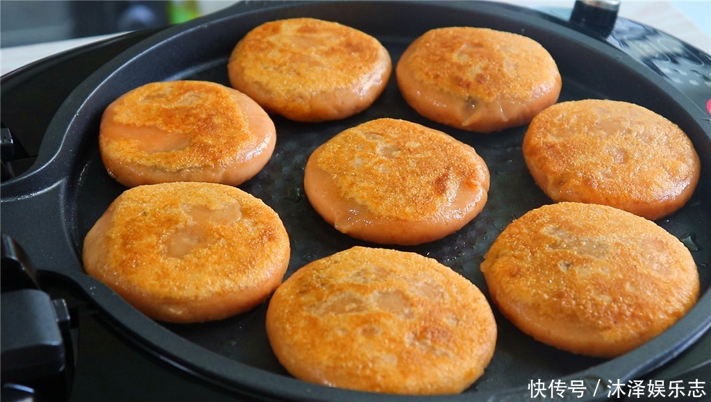 小饼|3个西红柿加1碗芝麻,教你简单又好吃的做法,出锅老公连吃5个