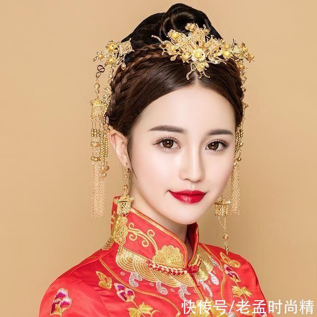 头饰|新娘不仅要精美、华丽的服装，还需要能起到点睛之笔的新娘头饰