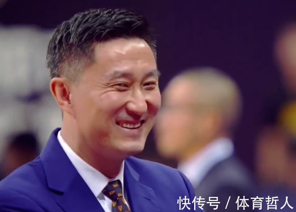 杜锋|23分20板!易建联状态飙升 给杜锋吃了一颗“定心丸”