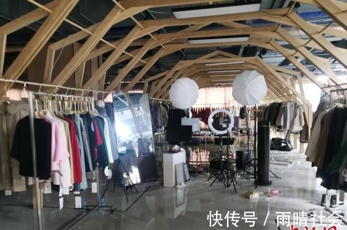 纺线|一根纺线织就时尚传奇:探究“中国毛衫之都”崛起秘密