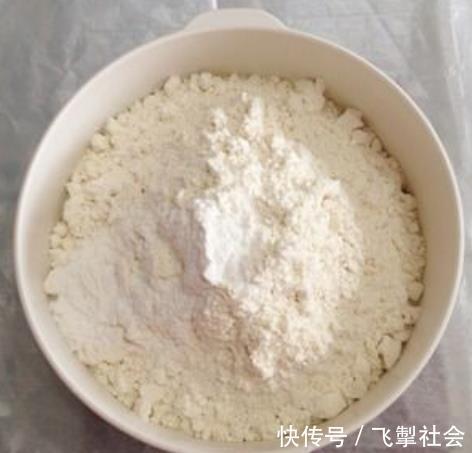 买面粉时,最好“避开”这3种,面粉厂员工:老板自己都不吃