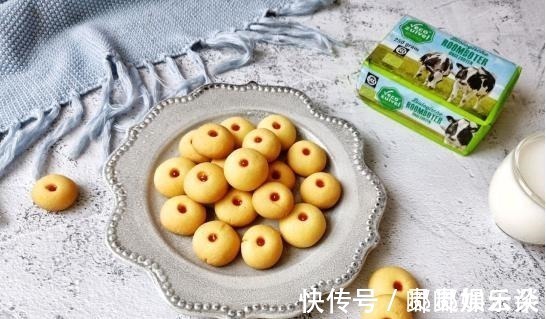 玉米淀粉|自制草莓香酥小饼干，新手也可以尝试，一点也不难，比买的好吃！