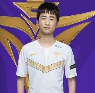 LPL|S10赛季LPL新人盘点，老将接连退役，LPL的未来将由这些新人撑起