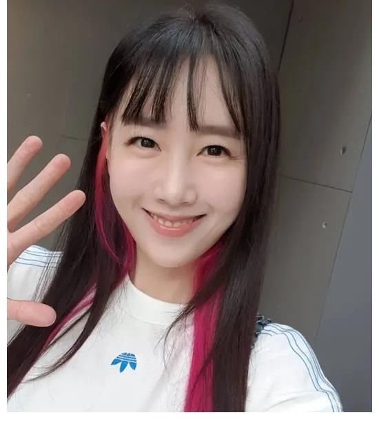 刘在石|Running Man资讯:RM拍摄路透图!全昭旻更新与家人合照!河道权更新与梁世灿合照!