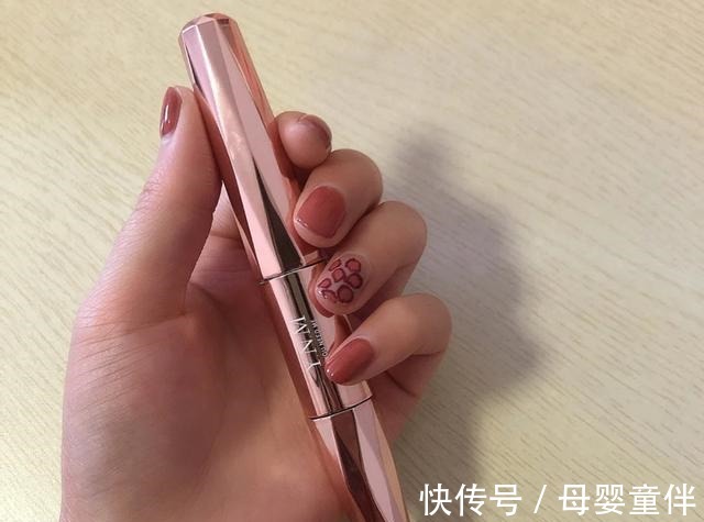 贫民窟|不吃土也能买到好用的彩妆,全套300元就能搞定,平民窟女孩福音!