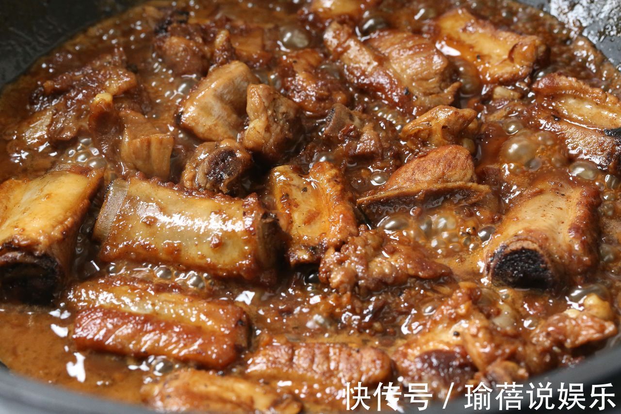 烧排骨时加些它，酸甜开胃不油腻，好吃到舔盘！