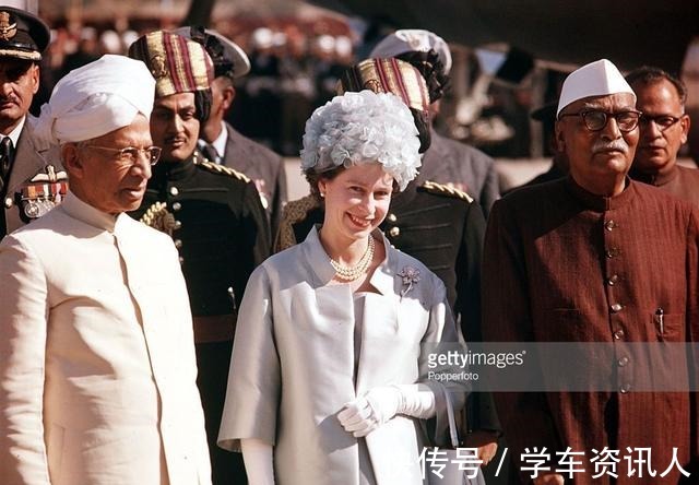 珠宝!粉红美钻送公主,成全女王少女心,莉莉贝特的这枚花型胸针不简单!