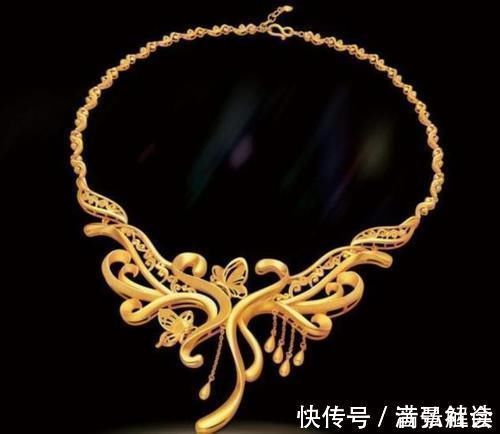 链条 黄金饰品终于打破古板的设计,时尚又新潮,这样的首饰是国风精品