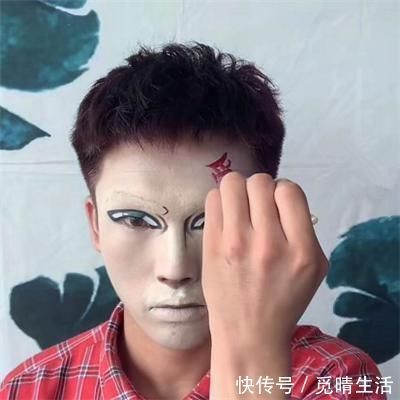 男神|美妆博主仿妆“我爱罗”,开始不要侮辱我的男神,看到最后超越原版