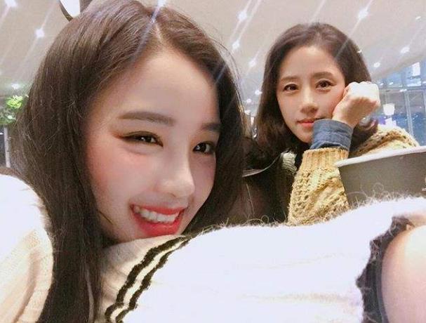 婚宴 高气质婆婆婚礼上成“焦点”,引人注目,新娘板着脸:谁才是主角