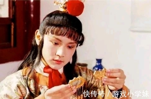 薛宝钗|宝钗是不是自私？她为什么不找别的官宦子弟联姻，而成全宝黛呢？