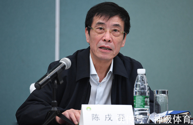 俱乐部|大连人或被“做掉”!足球报:中超准入网开一面 解决欠薪分三步走