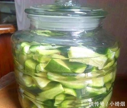 秋天的萝卜最鲜嫩,教你一招腌着吃,开胃又下饭,便宜又营养